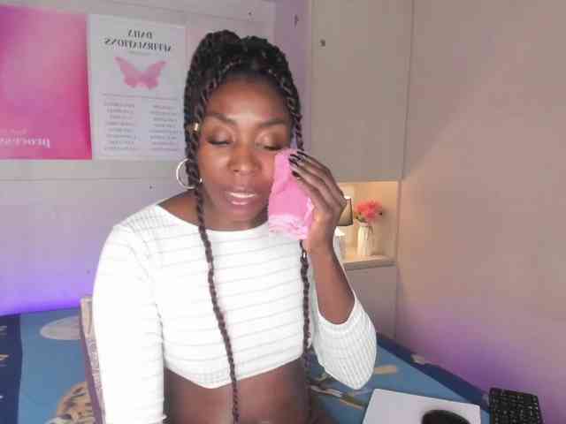 TaylorBloom webcam