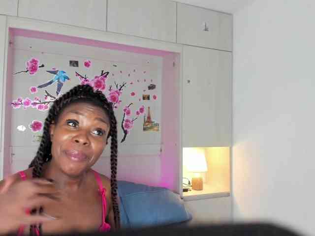 TaylorBloom webcam