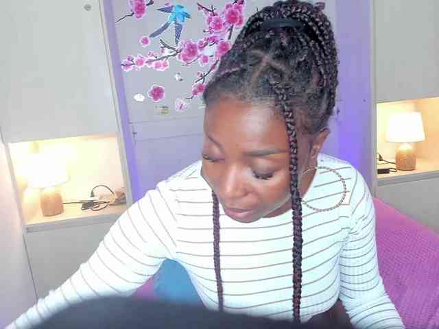 TaylorBloom webcam