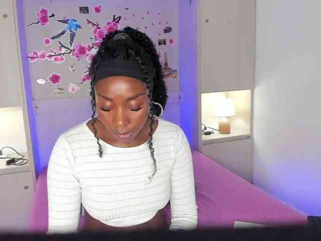TaylorBloom webcam