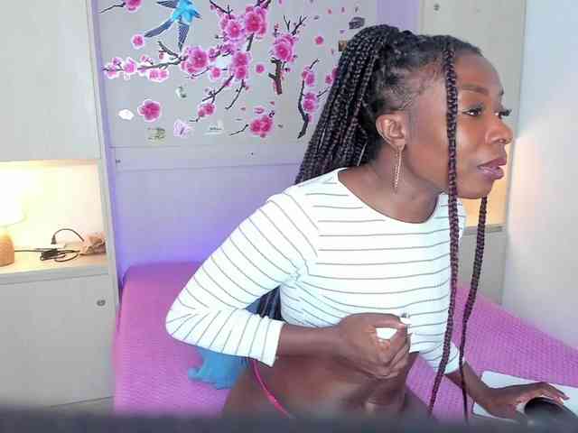 TaylorBloom webcam