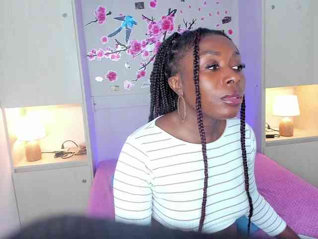 TaylorBloom webcam