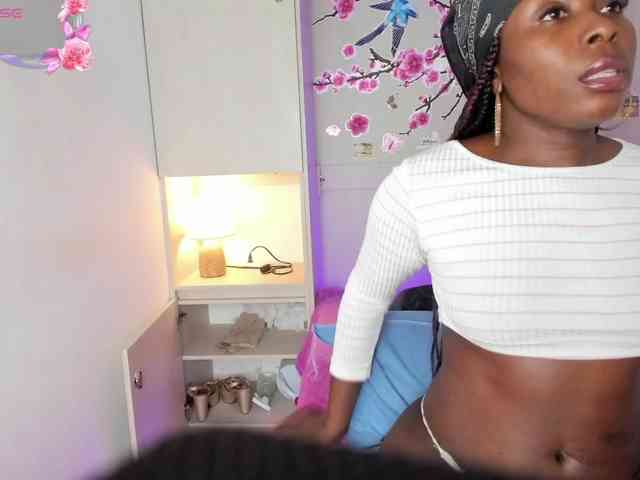 TaylorBloom webcam