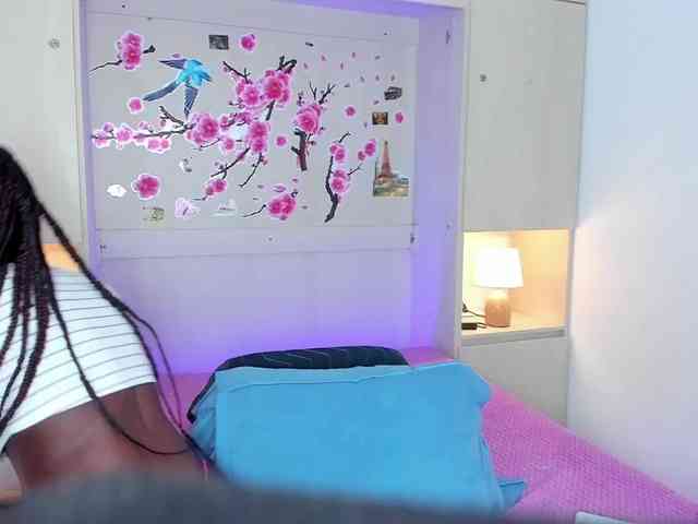 TaylorBloom webcam