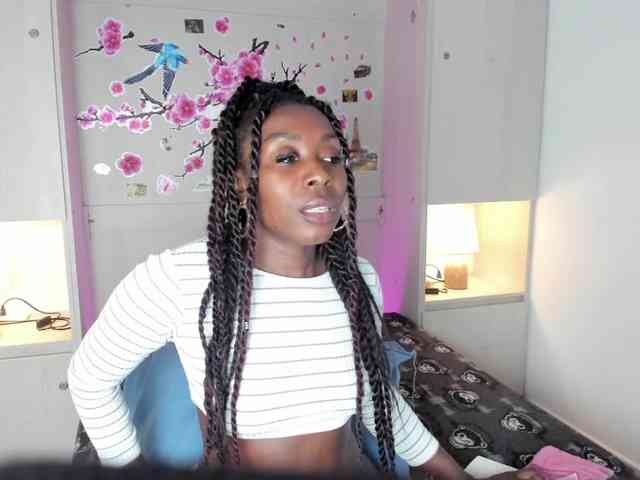 TaylorBloom webcam