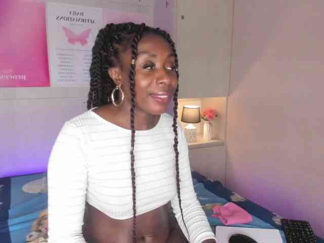 TaylorBloom webcam