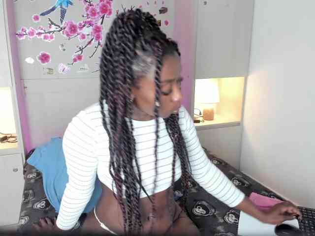 TaylorBloom webcam