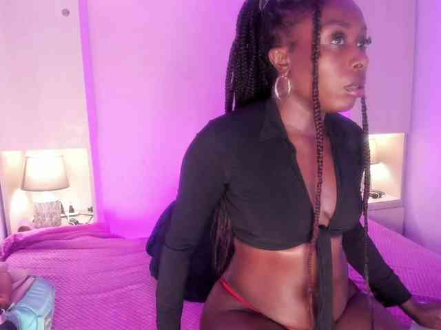 TaylorBloom webcam