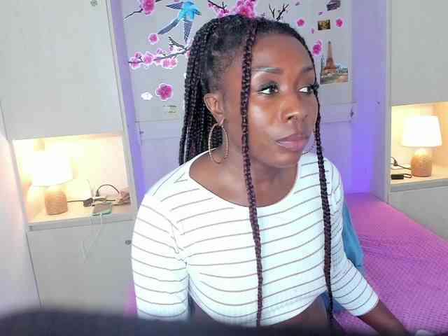 TaylorBloom webcam