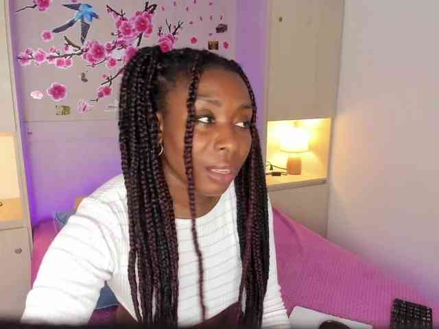 TaylorBloom webcam