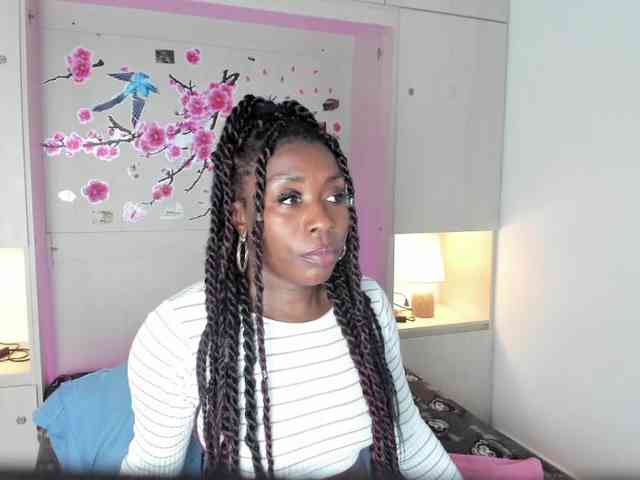 TaylorBloom Live Webcam on BongaCams