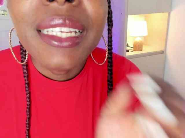TaylorBloom webcam