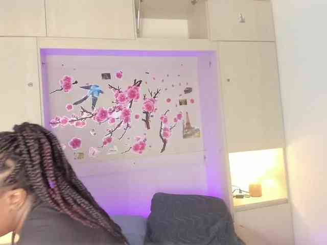TaylorBloom webcam
