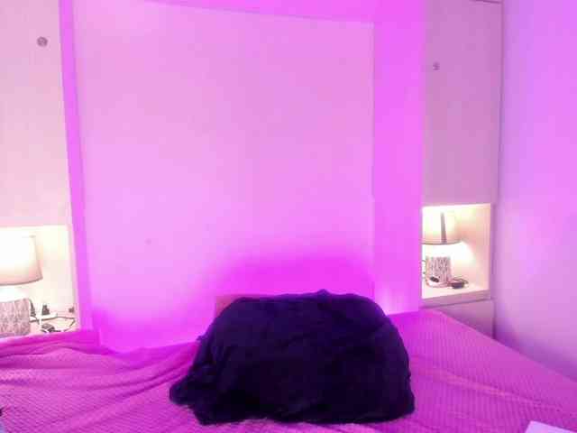 TaylorBloom webcam
