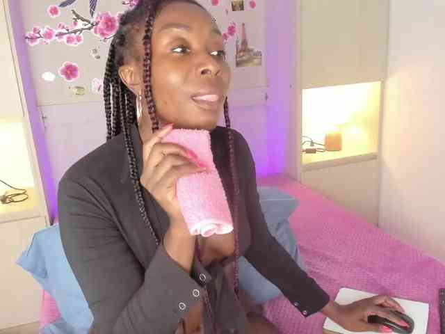 TaylorBloom webcam