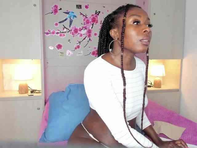 TaylorBloom webcam