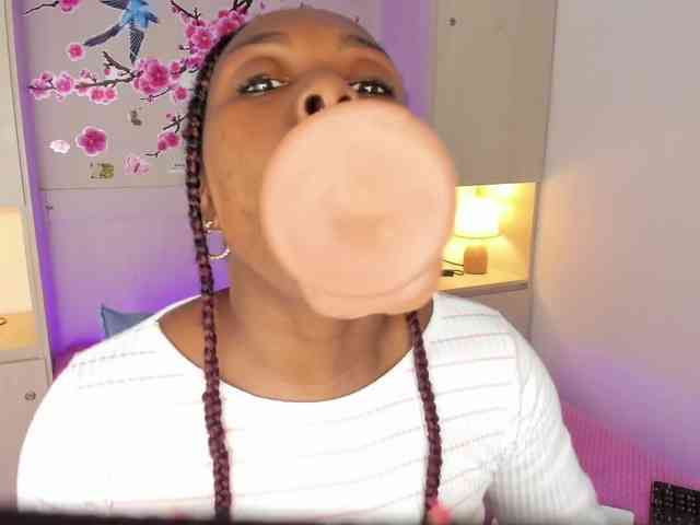 TaylorBloom webcam