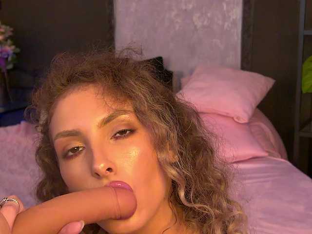 YasmineAlStar live cam on BongaCams