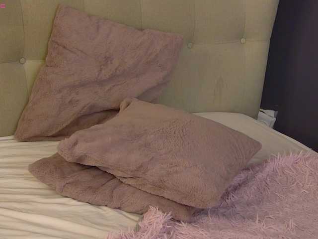 YasmineAlStar live webcam show
