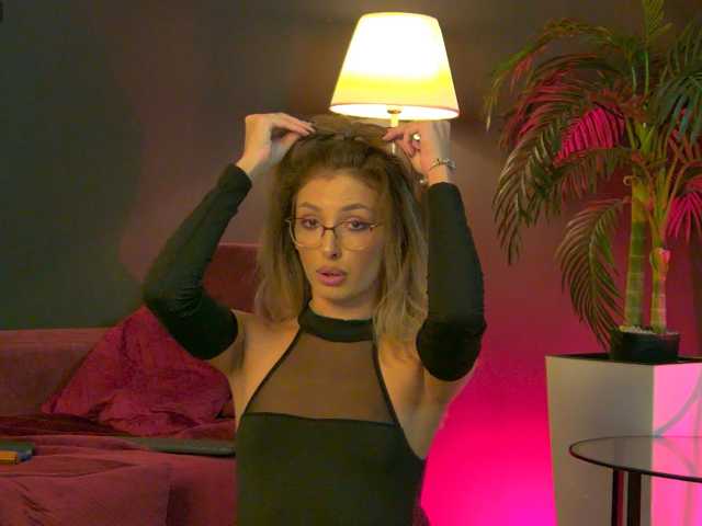 YasmineAlStar live cam on BongaCams