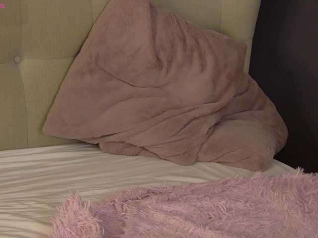 YasmineAlStar live webcam show