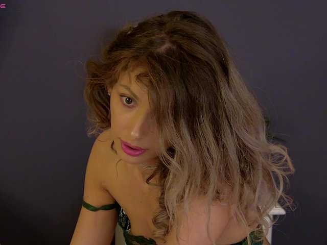 YasmineAlStar