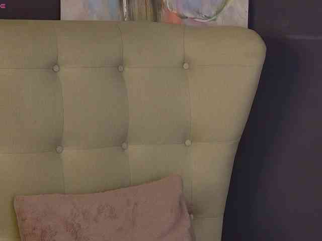 YasmineAlStar webcam