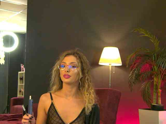 YasmineAlStar