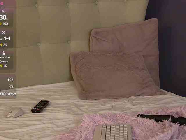 YasmineAlStar webcam