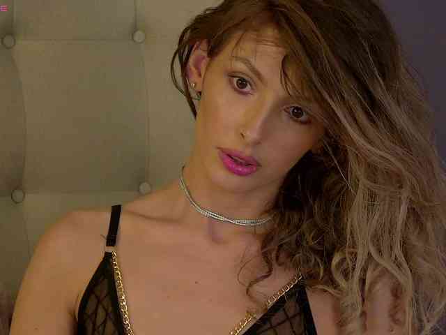 YasmineAlStar