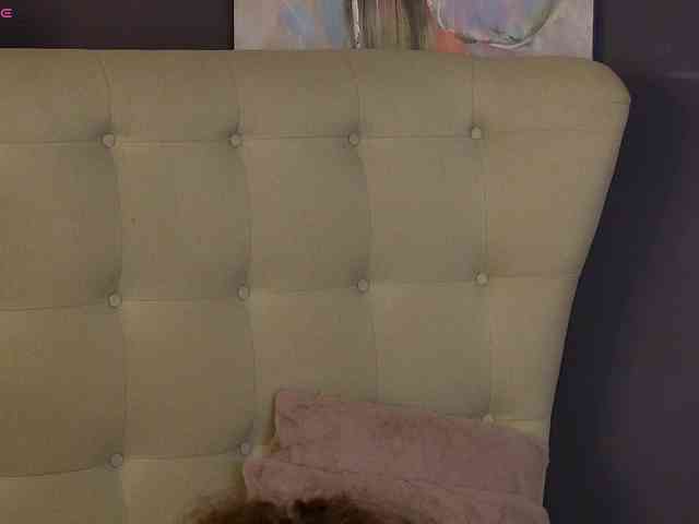 YasmineAlStar webcam