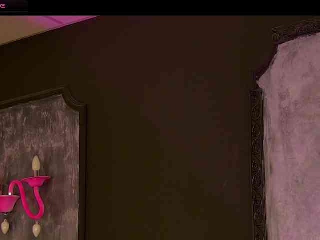 YasmineAlStar webcam