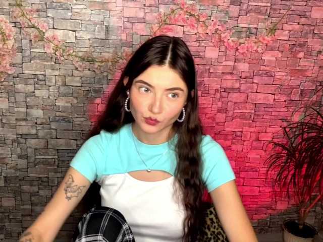 mayrollins live cam on BongaCams