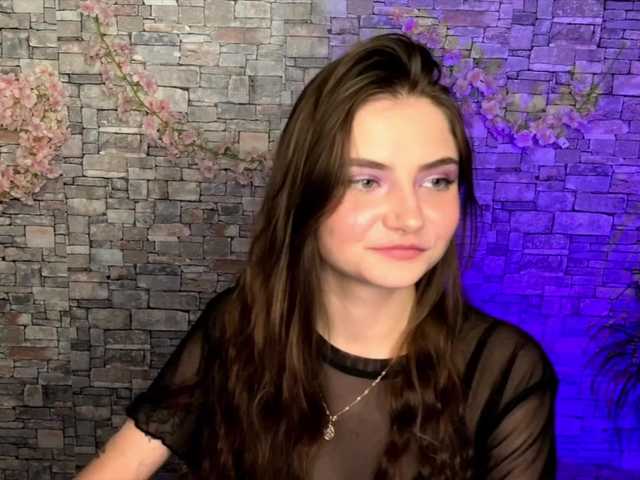 mayrollins live cam on BongaCams