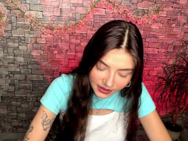 mayrollins live cam on BongaCams