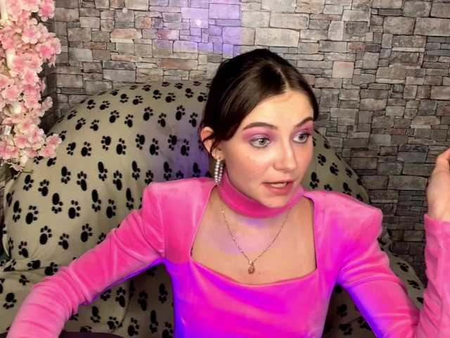 mayrollins live cam on BongaCams