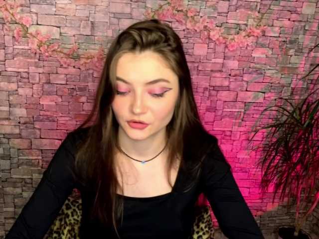 mayrollins live cam on BongaCams