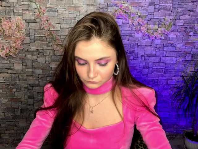 mayrollins live cam on BongaCams