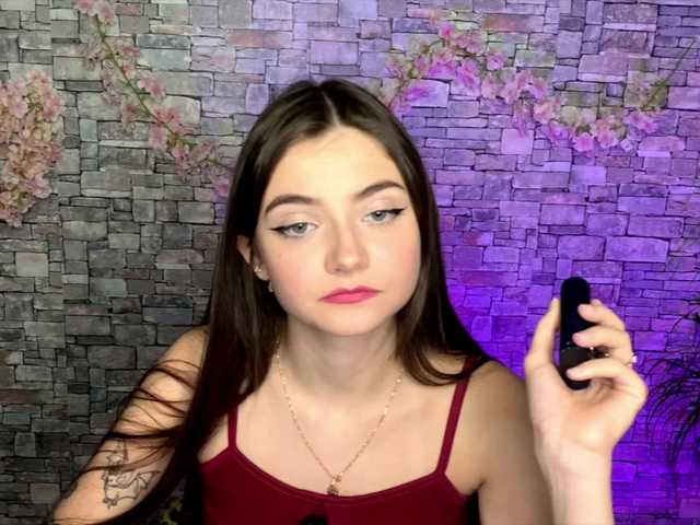 mayrollins live cam on BongaCams