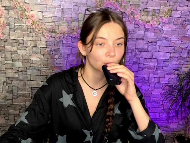 mayrollins live cam on BongaCams