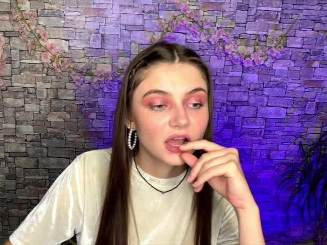 mayrollins live cam on BongaCams