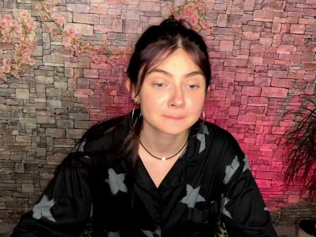mayrollins live cam on BongaCams