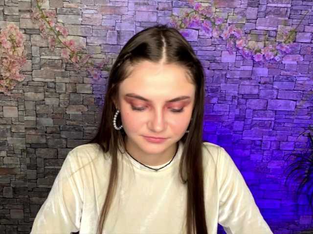 mayrollins live cam on BongaCams