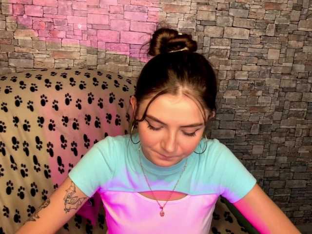 mayrollins live cam preview