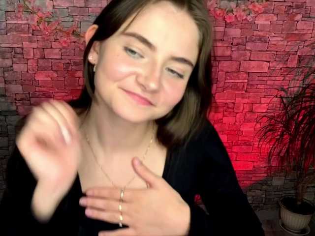 mayrollins live cam on BongaCams