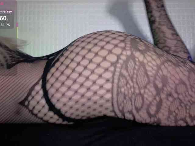 LolaBunnyDesire webcam
