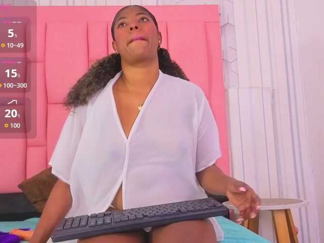 alanaarouse live cam on BongaCams