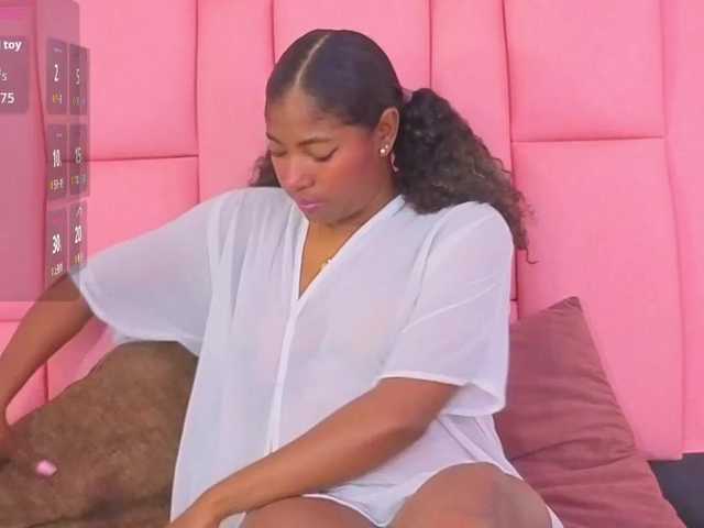 alanaarouse live cam on BongaCams