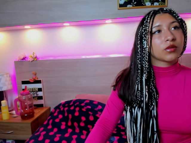 selene-rushee live cam on BongaCams