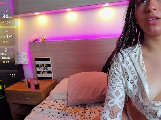selene-rushee live cam on BongaCams